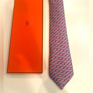 Vintage Hermes Tie - excellent condition!